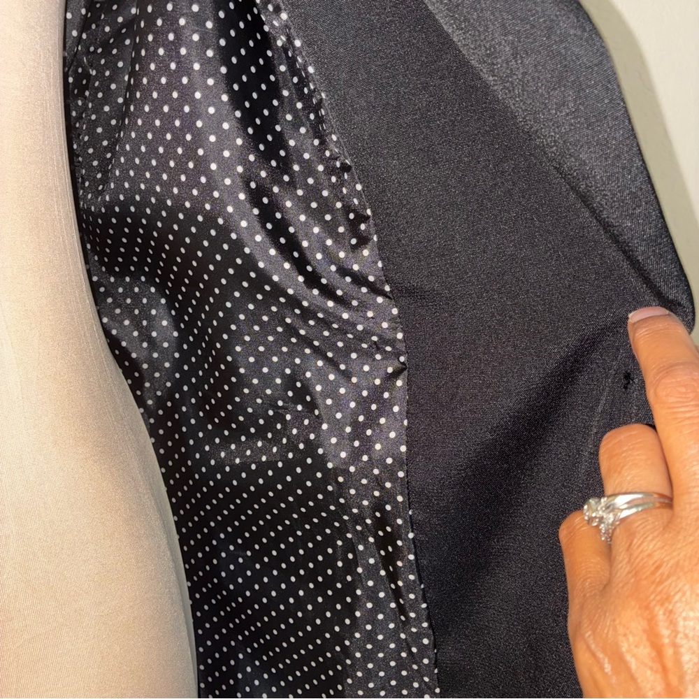 Classic Black Women's Suit Jacket - Picture 8 of 16